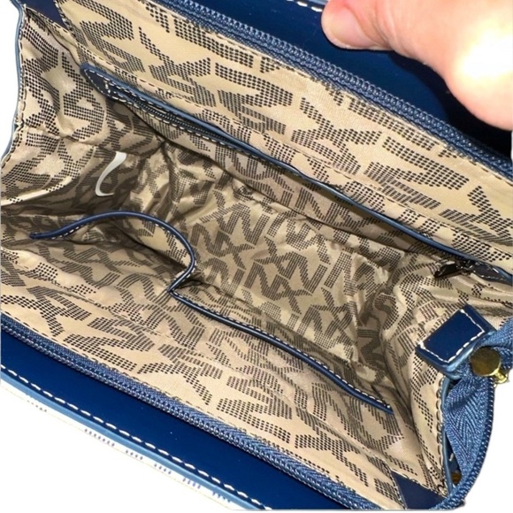 Noble Exchange NX Signature Print Padlock Tote Satchel Handbag blue / white - Picture 7 of 8